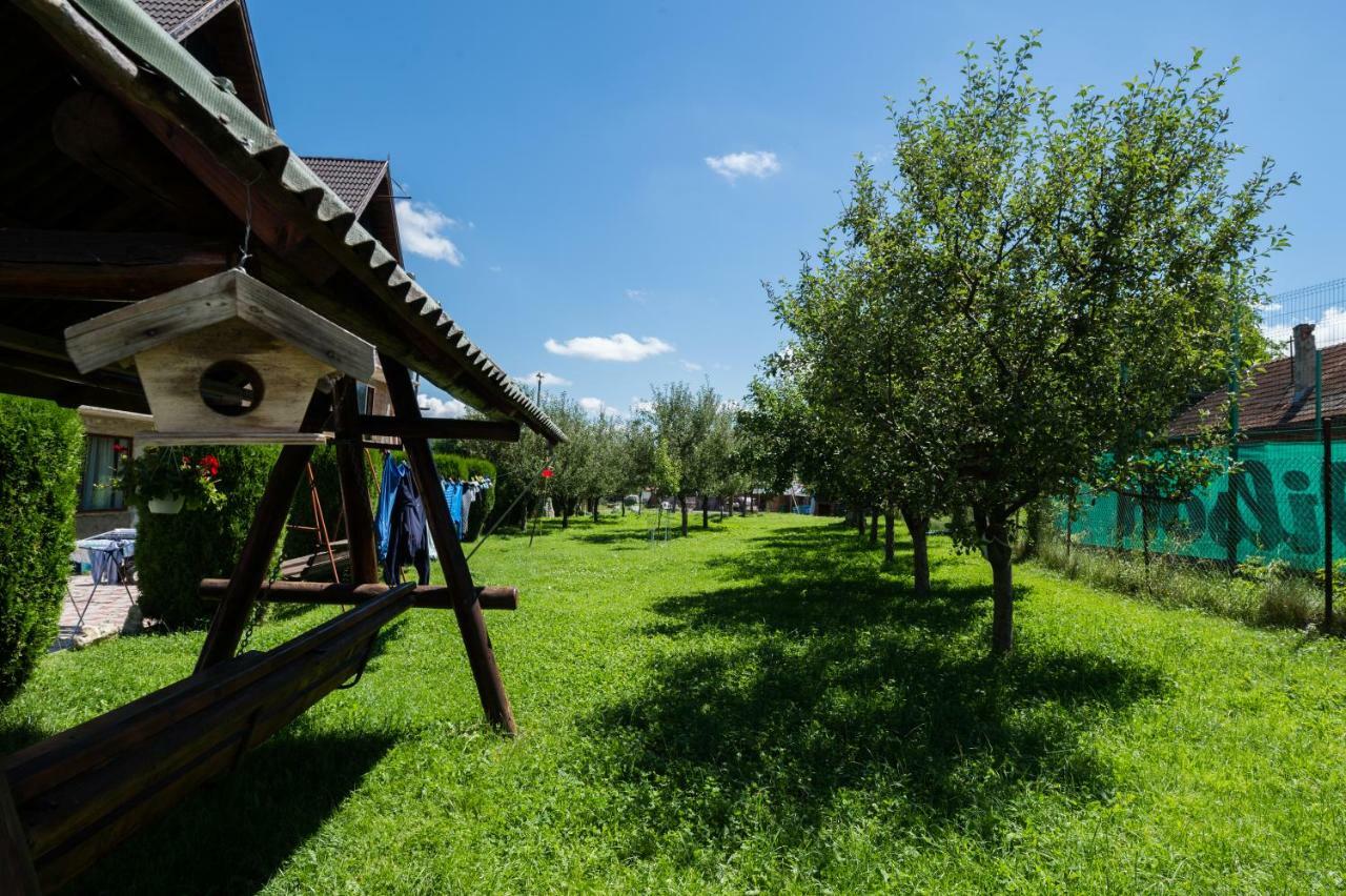 Vila Mogan Moieciu de Jos Exterior foto